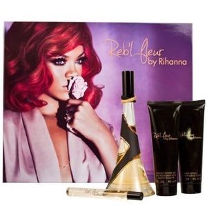 Rihanna’s Reb’L Fleur Perfume Gift Set